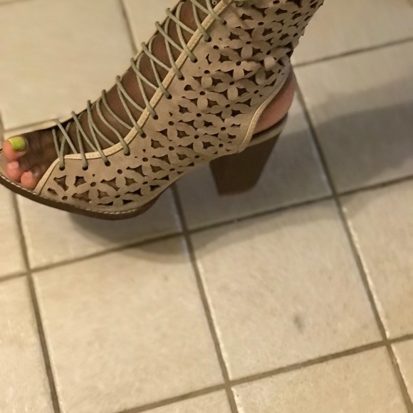 Women’s nude bootie - Picture 4 of 6